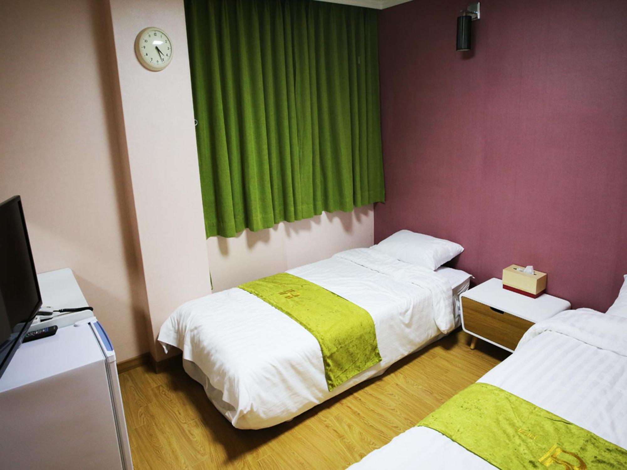 Jeju R Hotel & Guesthouse Exterior foto