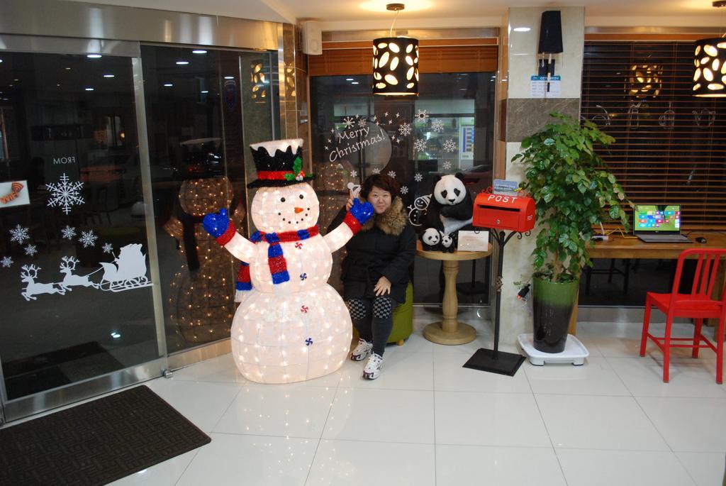 Jeju R Hotel & Guesthouse Exterior foto