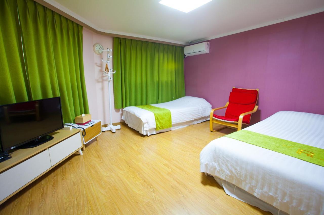 Jeju R Hotel & Guesthouse Habitación foto