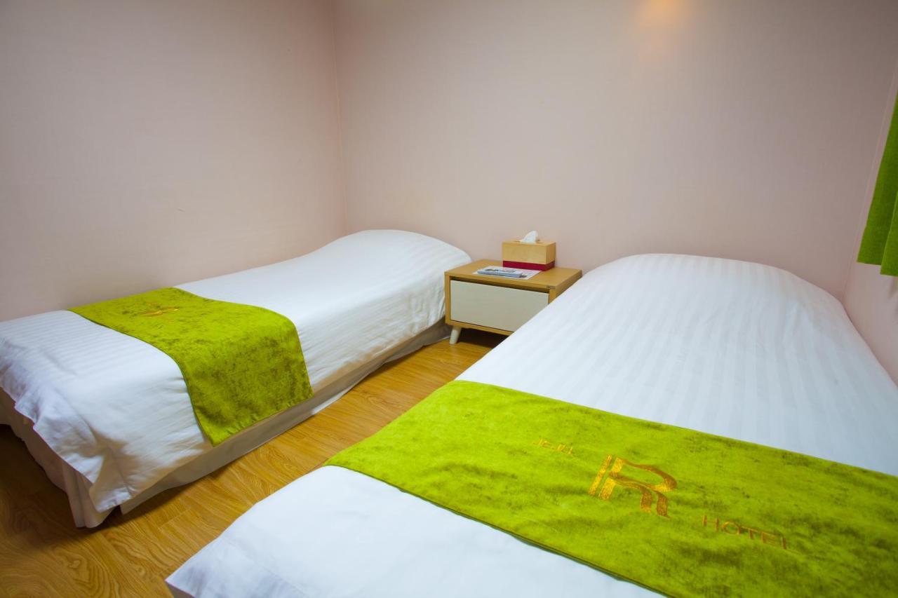 Jeju R Hotel & Guesthouse Exterior foto